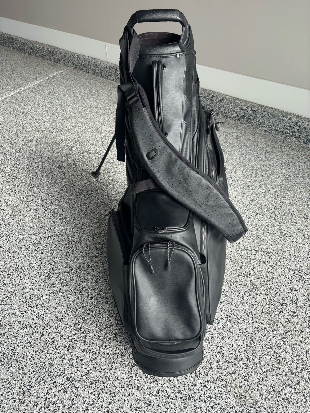 OGIO Shadow Golf Stand Bag - Picture 6 of 13